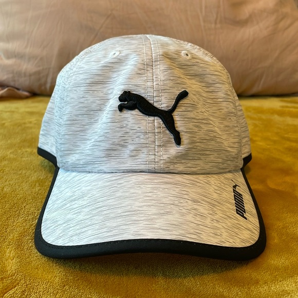 Puma hat. US One Size. New without tags. Light grey/white/black outlining. - Picture 1 of 4